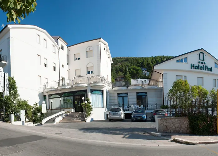 Hotel Fini